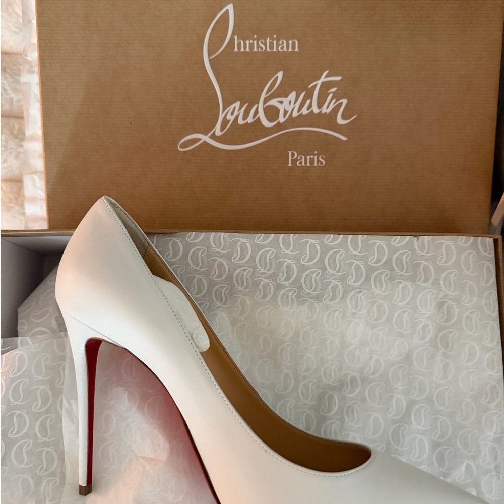 Christian Louboutin White Heels with Red Soles